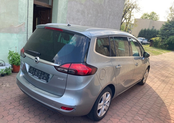Opel Zafira cena 24900 przebieg: 200000, rok produkcji 2012 z Dąbrowa Tarnowska małe 154